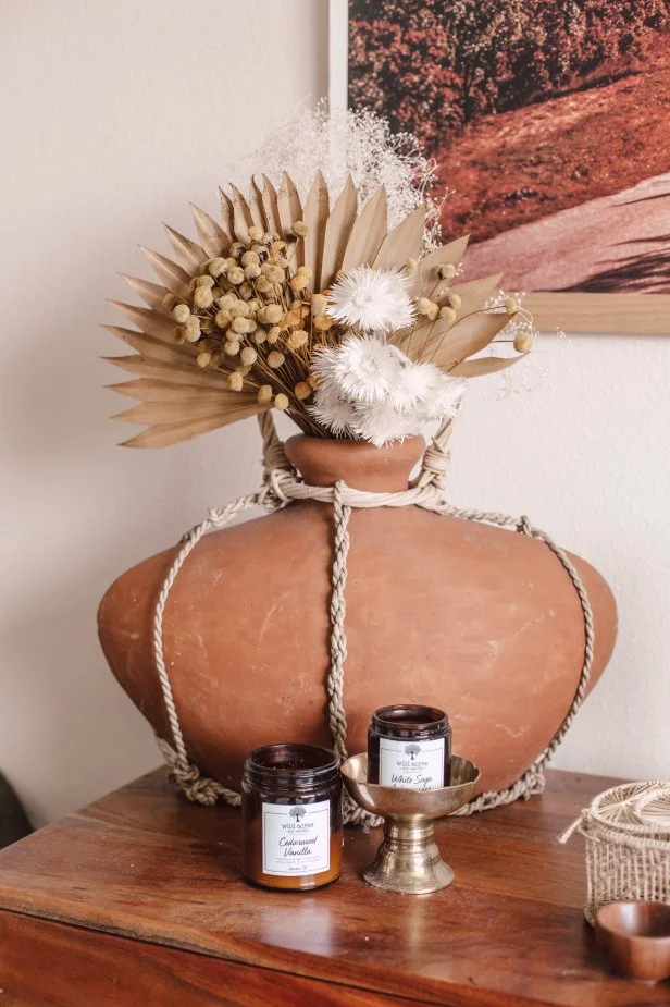 20 Stylish, Designer-Approved Ways to Decorate With Dried Flowers