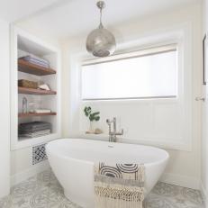 Bohemian Bathroom With Silver Pendant