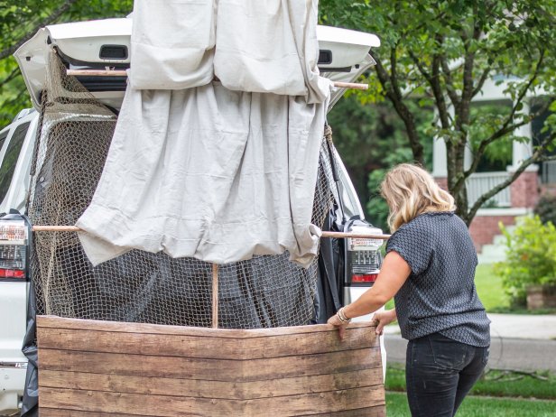 Halloween Trunk-or-Treat Idea: DIY Pirate's Ship | HGTV
