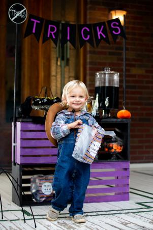 How to Style a Creative Drink Station for Halloween // Hostess with the  Mostess®