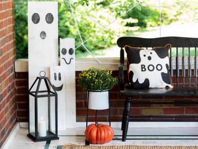 73 Front Porch Decorating Ideas for Halloween