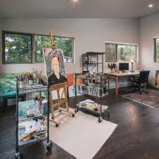 Art Studio With Easel