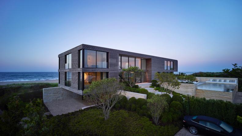 Modern Home Is Integrated Into Its Coastal Environment