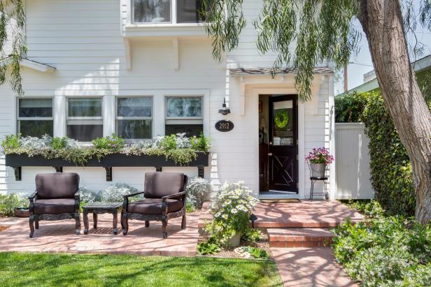 Charming Converted Cottage With Brick Patio