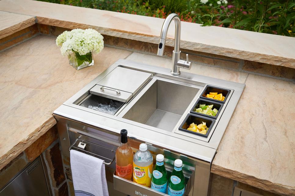 Outdoor Kitchen Sinks Pictures Tips, Best Size Sink For Outdoor Kitchen