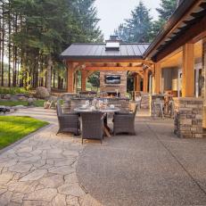 Rustic Home Exterior and Outdoor Landscaping