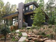 This Home Is the Quintessential Blend of Woodsy and Modern