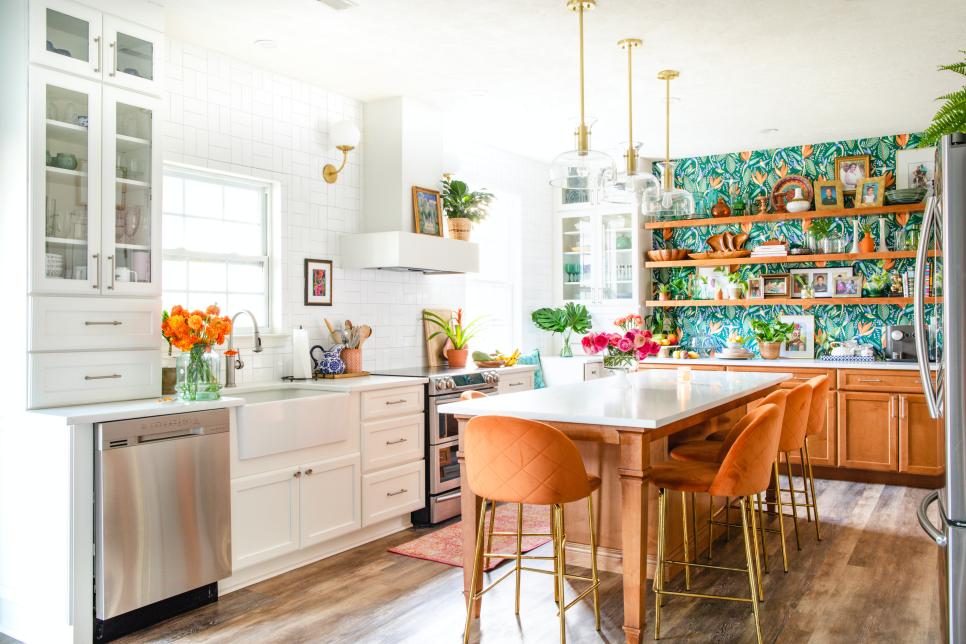 Traditional and Modern Elements, Like a Bold Wallpaper, Blend in This  Kitchen | HGTV