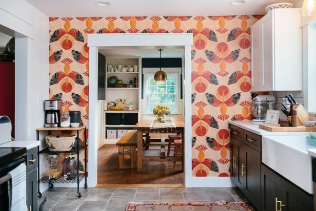 wallpaper in kitchen