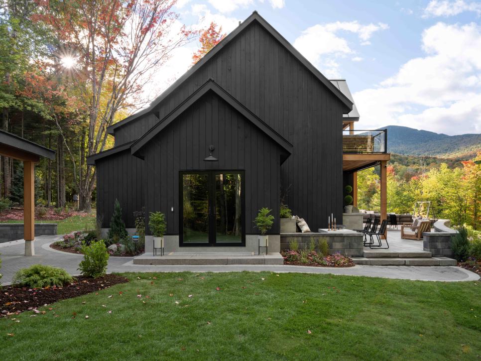 HGTV Dream Home 2022 Front and Side Yard Pictures HGTV Dream Home