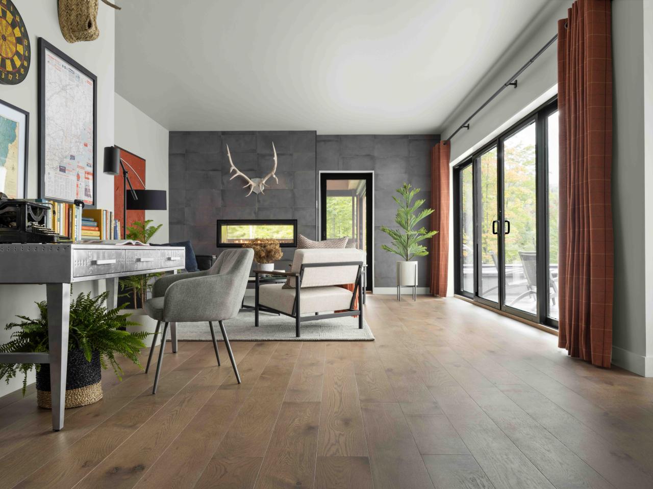 Bellawood Artisan 5/8 in. Vienna White Oak Engineered Hardwood Flooring 7.5  in. Wide