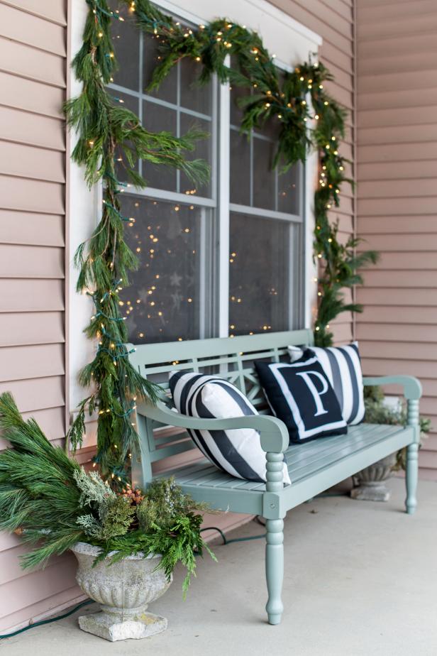 How To Hang Christmas Garland Around The Front Door 