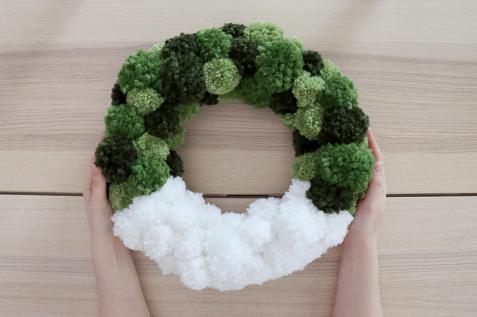 How to Make a Christmas Tree Forest Pom-Pom Wreath