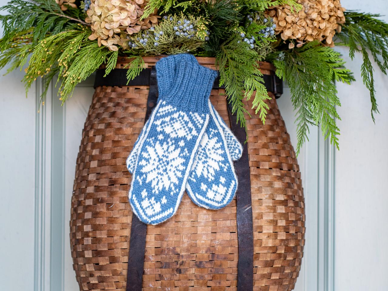 Make A Simple Door Basket For All Seasons - Faith and Farmhouse