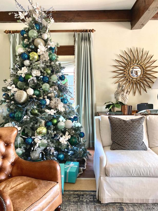 35 Designer-Approved Holiday Decorating Ideas | HGTV