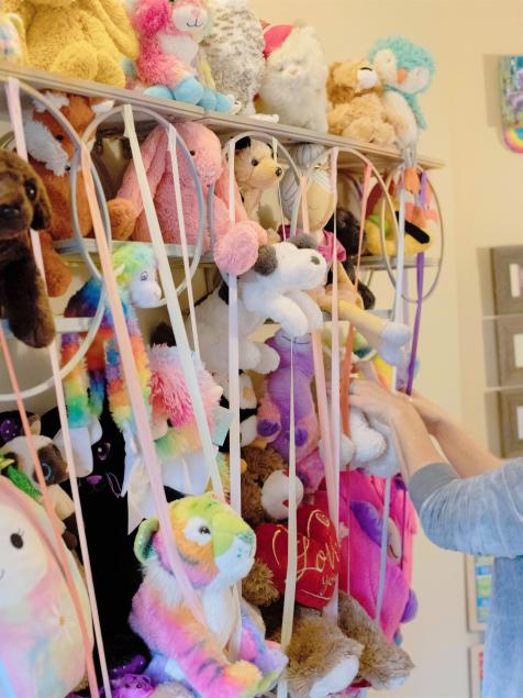 DIY Kid-Friendly, Wall-Mounted Stuffed Animal Storage