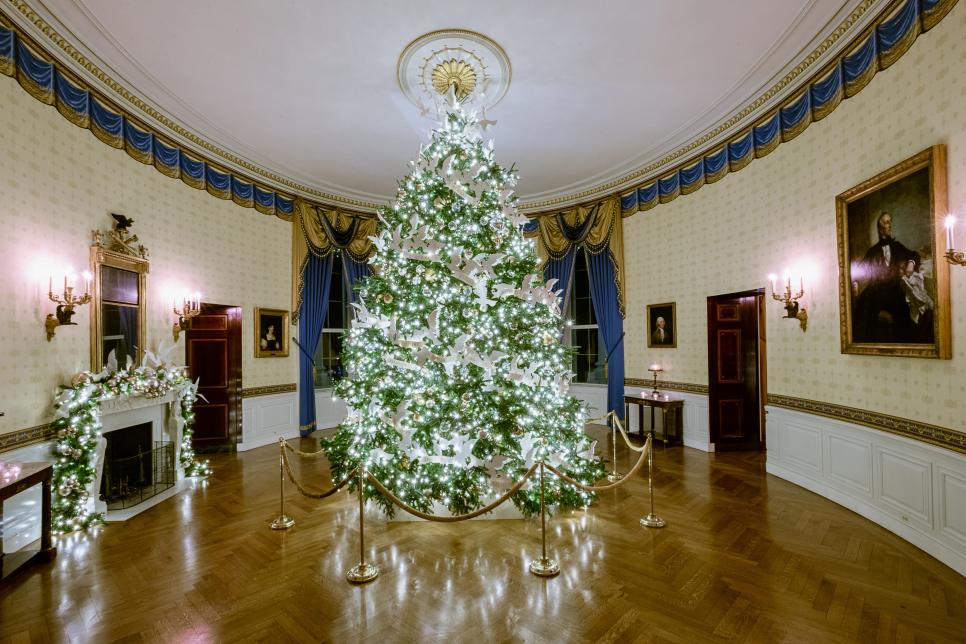 white house christmas tour 2021