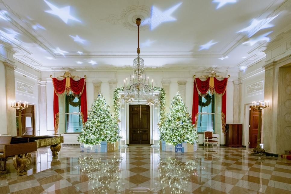 White House Christmas Tour 2021, Pt. 1 White House Christmas 2021 HGTV