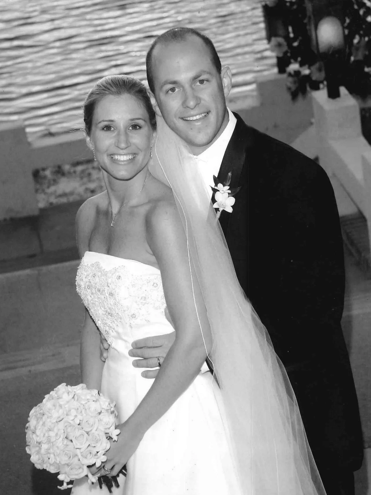 Dave and Jenny Marrs' Wedding Photos | HGTV, image size:1280x1707