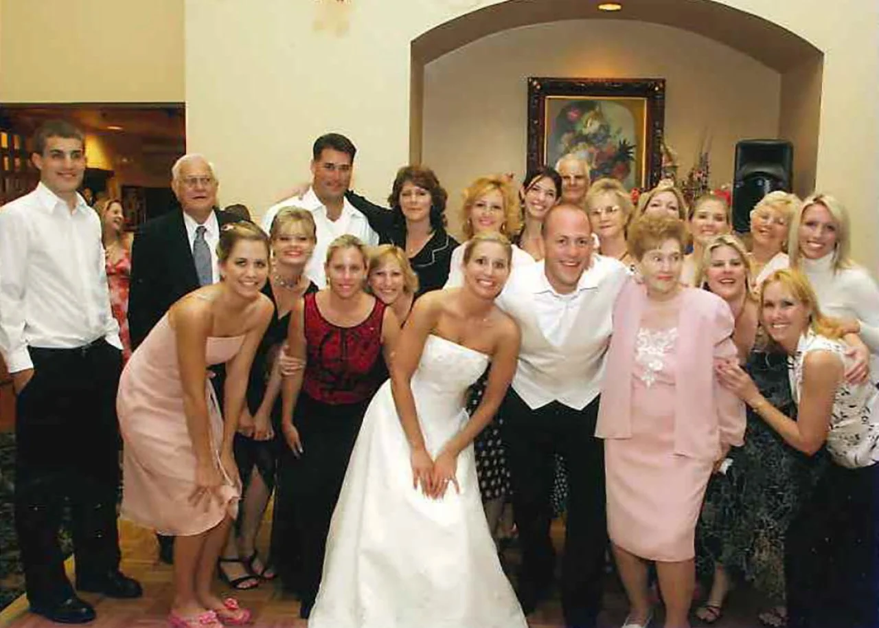 Dave and Jenny Marrs' Wedding Photos | HGTV, image size:1280x914