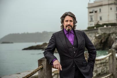 Hgtv S My Lottery Dream Home Goes International In New Spinoff Series My Lottery Dream Home International Hgtv