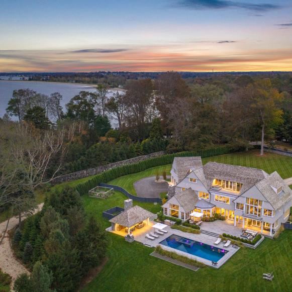 Waterside Homes 2021 HGTV