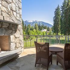 Gorgeous Mountain Views From Outdoor Patio