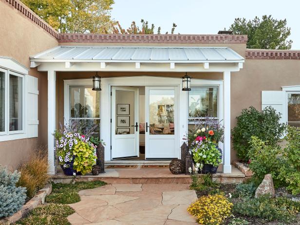 Tour a Rambling Santa Fe Home Filled With Pattern | HGTV