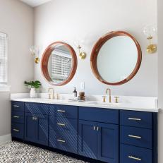 Transitional Bathroom With Brown Patterned Floor