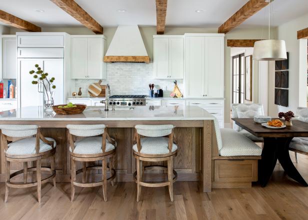 Tour an Airy Rustic Kitchen Infused With Natural Elements