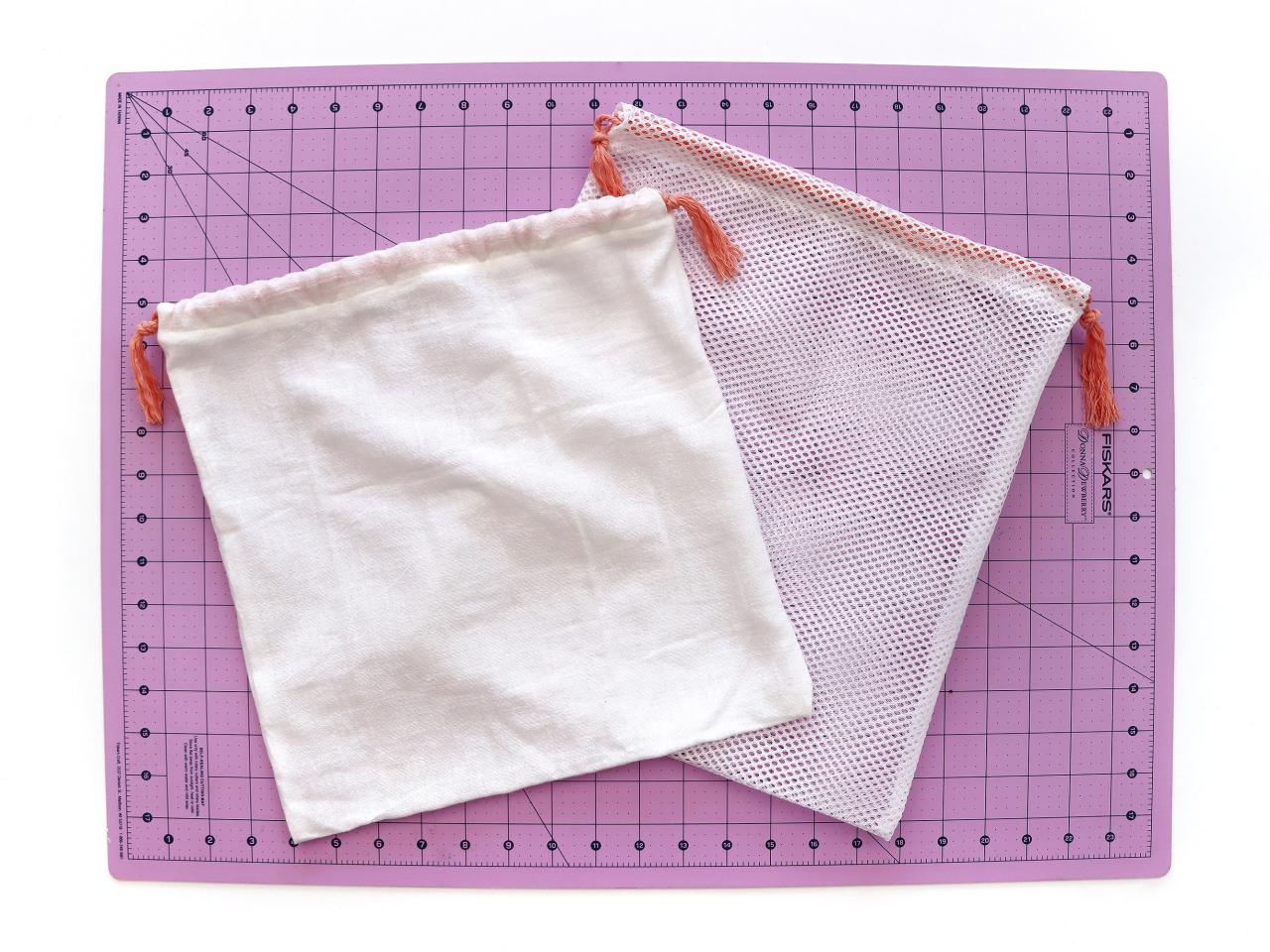 How To Make Reusable Fabric Paper Towels - Crafty Seasoned Mom