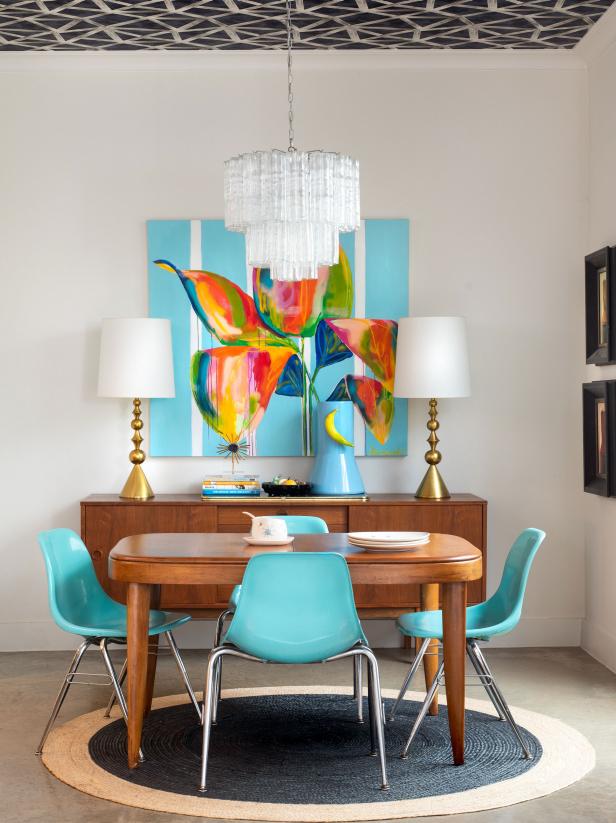 Turquoise midcentury modern dining room