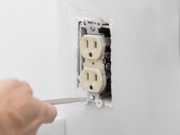 How to Install a GFCI Outlet | HGTV