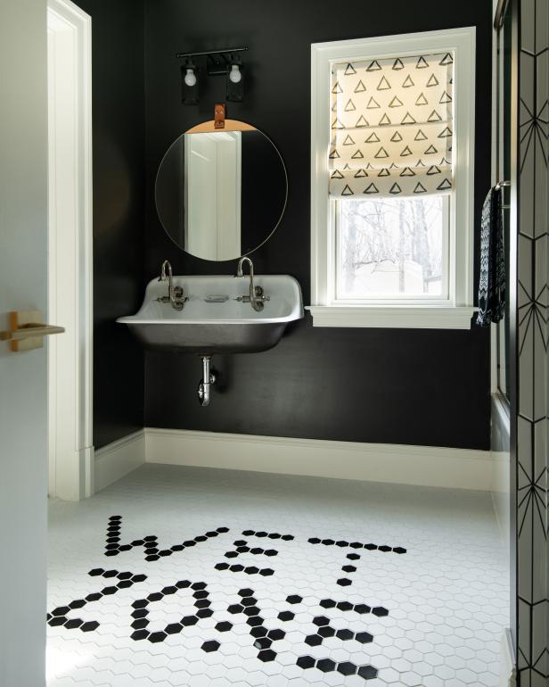 Black and White Themed Bathroom Title HGTV