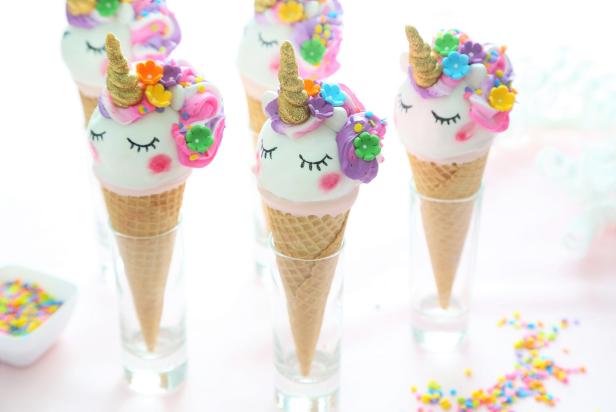 Crissa's Cake Corner!: Unicorn Cakesicles, Cake Pops & Cookies