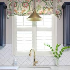Kitchen Sink With Floral Shade