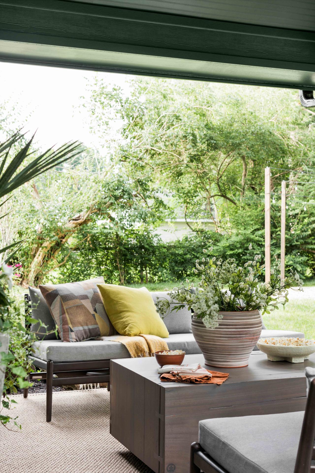 Budget-Friendly Outdoor Space | HGTV Urban Oasis 2021: Insider's Look ...