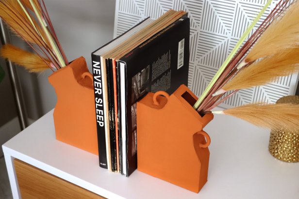 You’re all done! Style it with neutral colored books for a boho look for cheap.