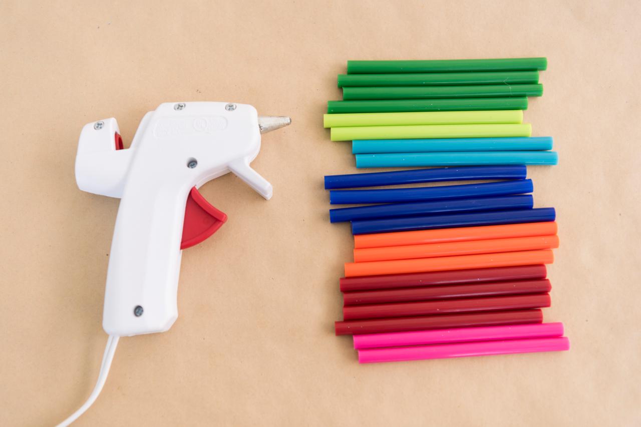 3.9''x0.27'' Hot Glue Sticks,Red,Glue Sticks for Hot Glue Gun,Adhesive Use  Glue Stick for DIY Art Crafts, Home Decor, General Repair and Gluing