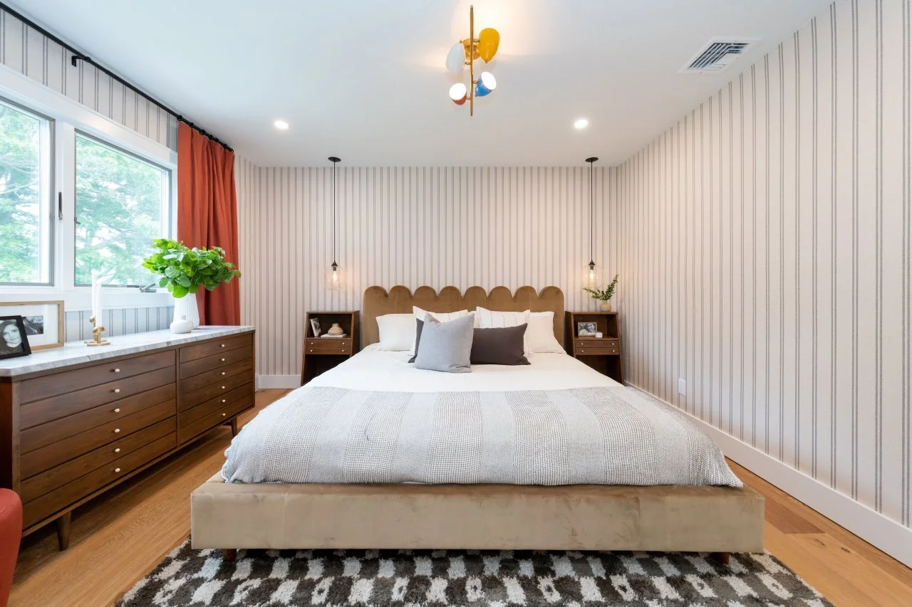 Cozy Rustic Winter Cottage Touches to Charm - Hello Lovely, image size:1280x853