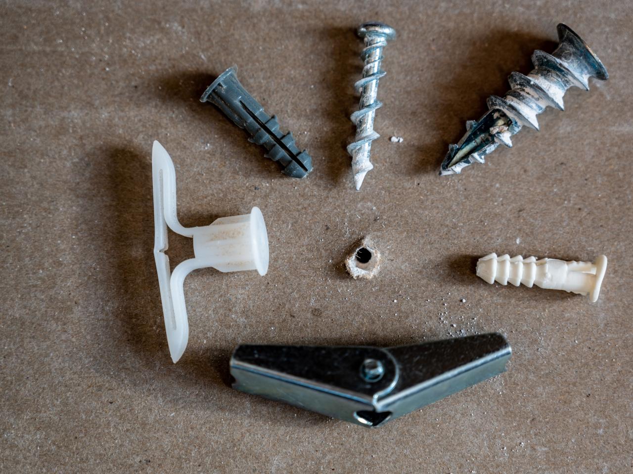 Everyday Items You Never Knew Used Metal Spring Clips