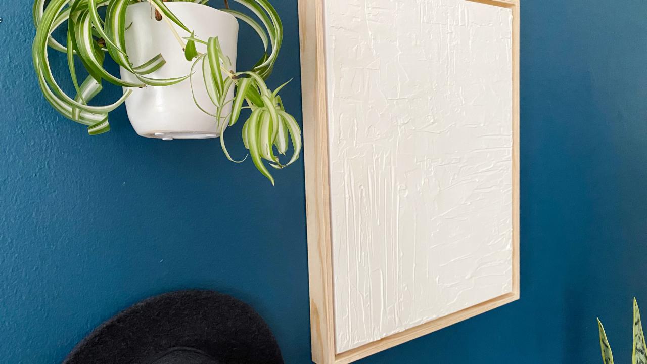 How to Make a DIY Floating Frame for Canvas Art