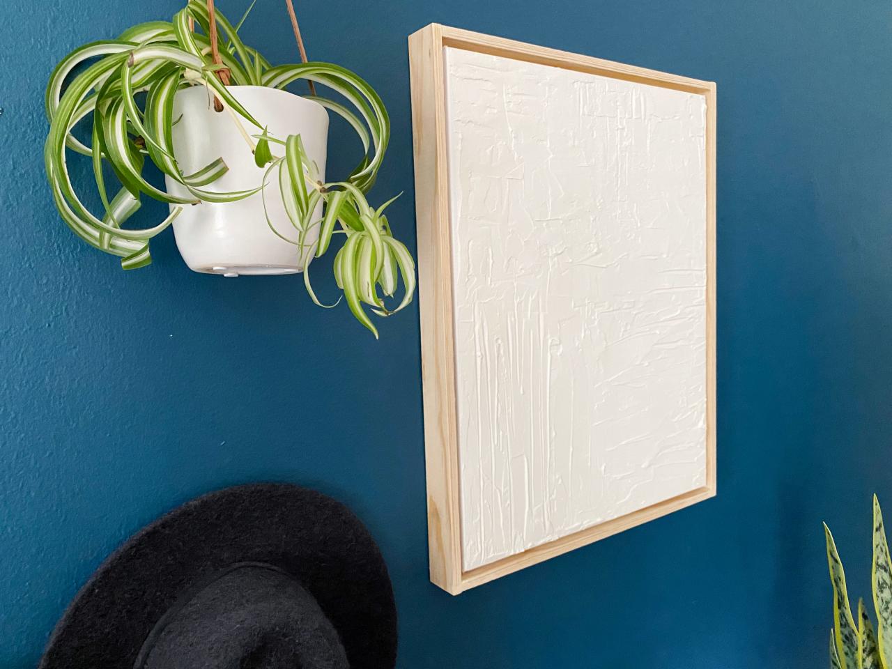 How To Make A Diy Floating Frame For Canvas Art Hgtv