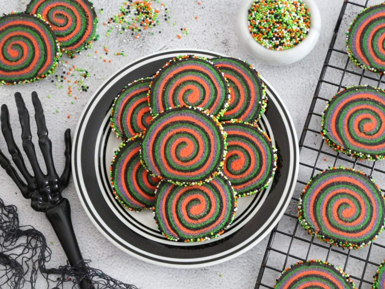 Hypnotizing Halloween Swirl Cookie Recipe | HGTV