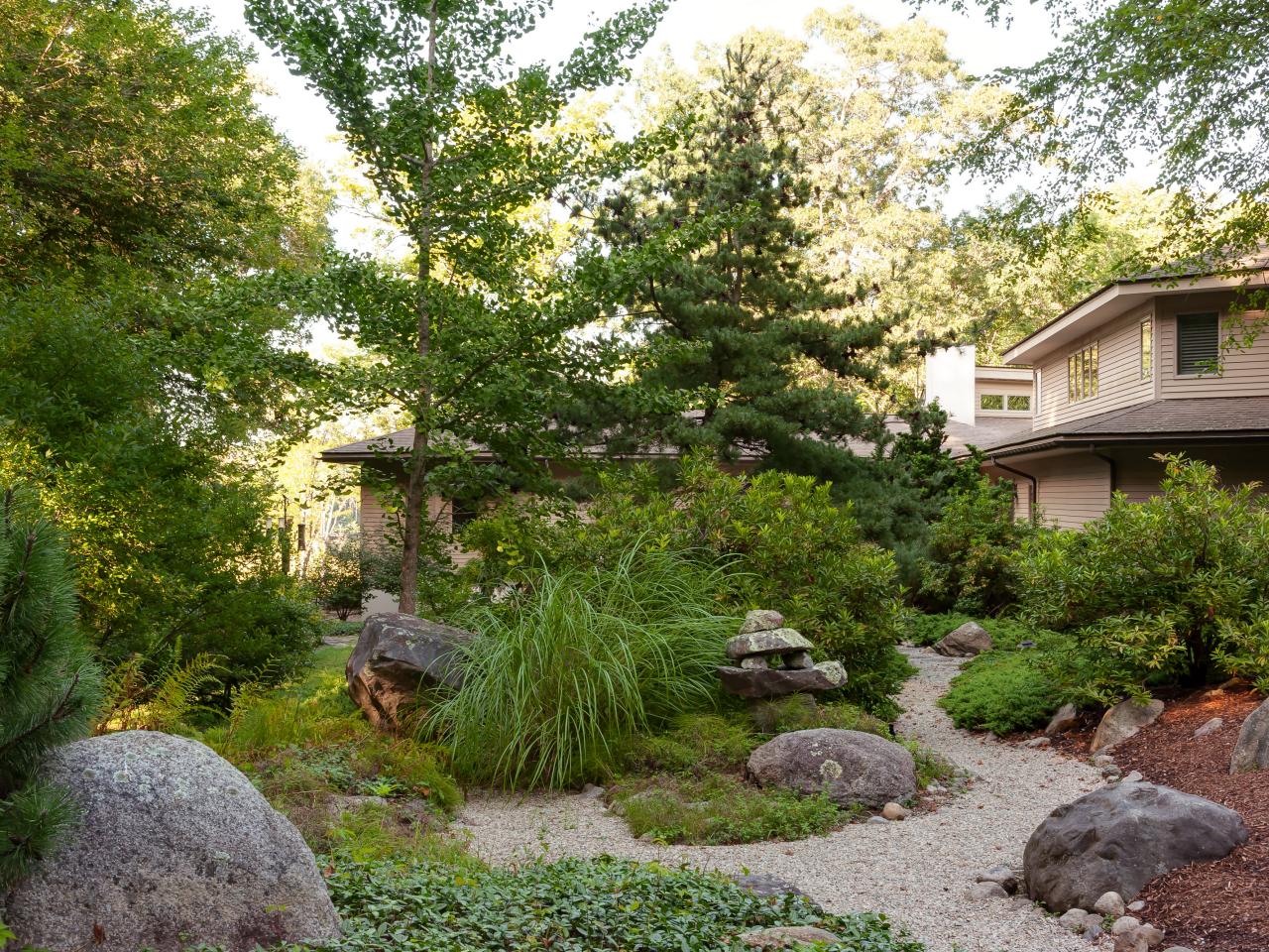 New England Zen Garden With Organic Landscape Architecture