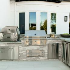 Outdoor Kitchen With Stainless Steel Pizza Oven