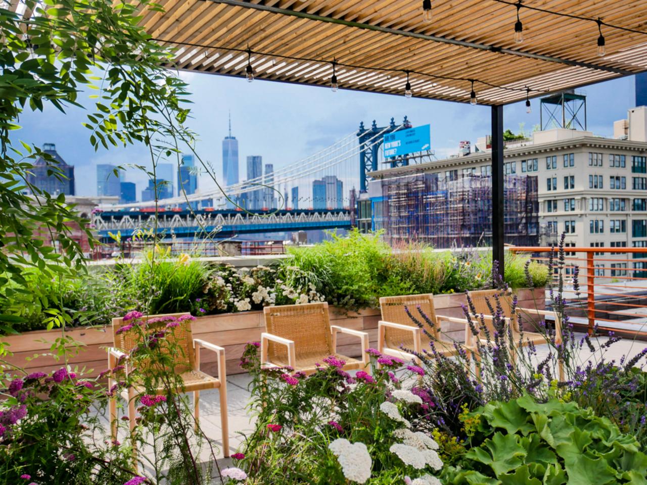 Skyline Serenity: Creating Your Rooftop Oasis