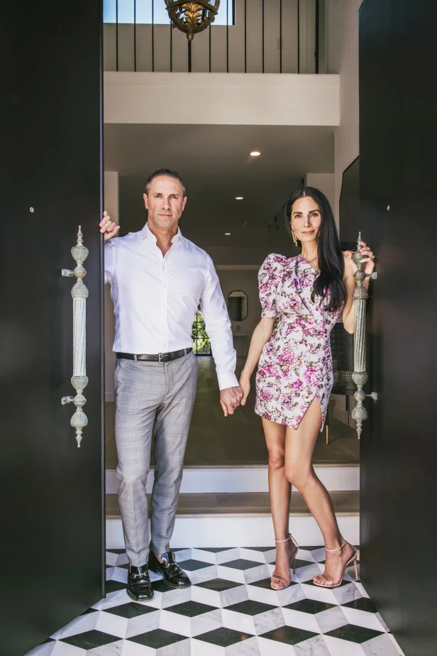 Girl w/ Knife Founder Elicia Castaldi Transforms a Bel Air Mansion | HGTV