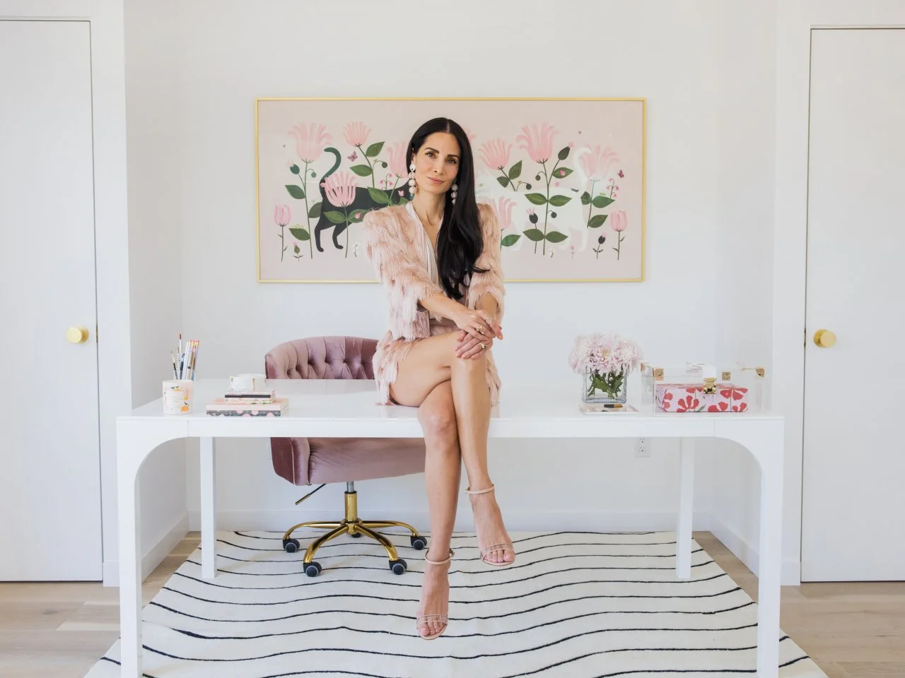 Girl w/ Knife Founder Elicia Castaldi Transforms a Bel Air Mansion | HGTV