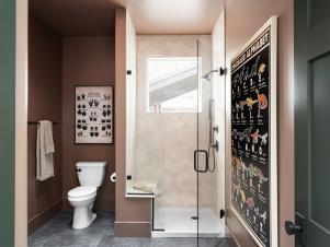 <center>The Design Details in This Bathroom Are a Must-See